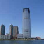Goldman Sachs sorprende: no habrá recesión Edificio de Goldman Sachs