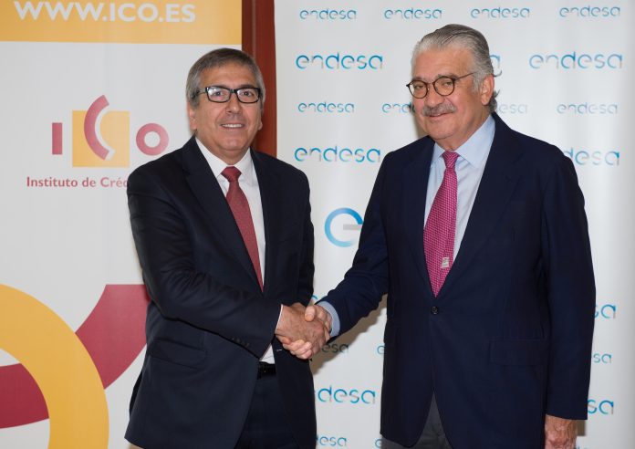El presidente del ICO, José Carlos García de Quevedo y el consejero delegado de Endesa, José Bogas