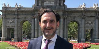 Miguel Linares, fundador del despacho Linares Abogados