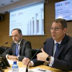 Enrique Losantos y Jorge Yzaguirre en la presentación del Eestudio