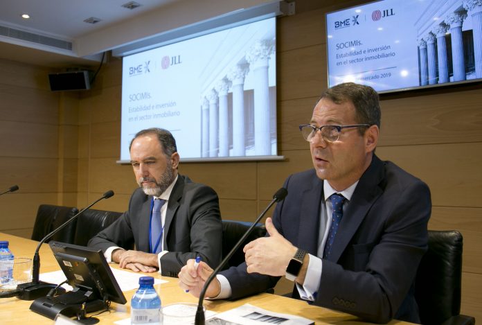 Enrique Losantos y Jorge Yzaguirre en la presentación del Eestudio